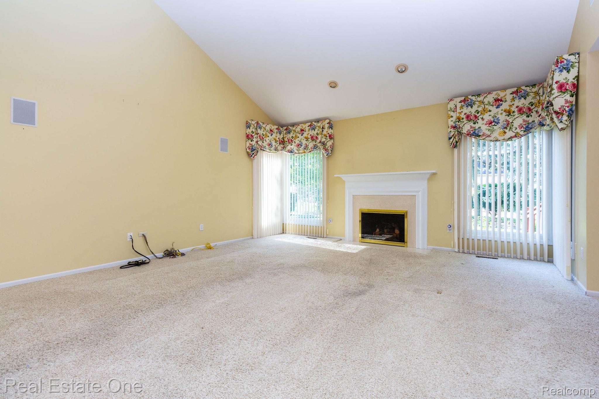 1459 Almond Drive