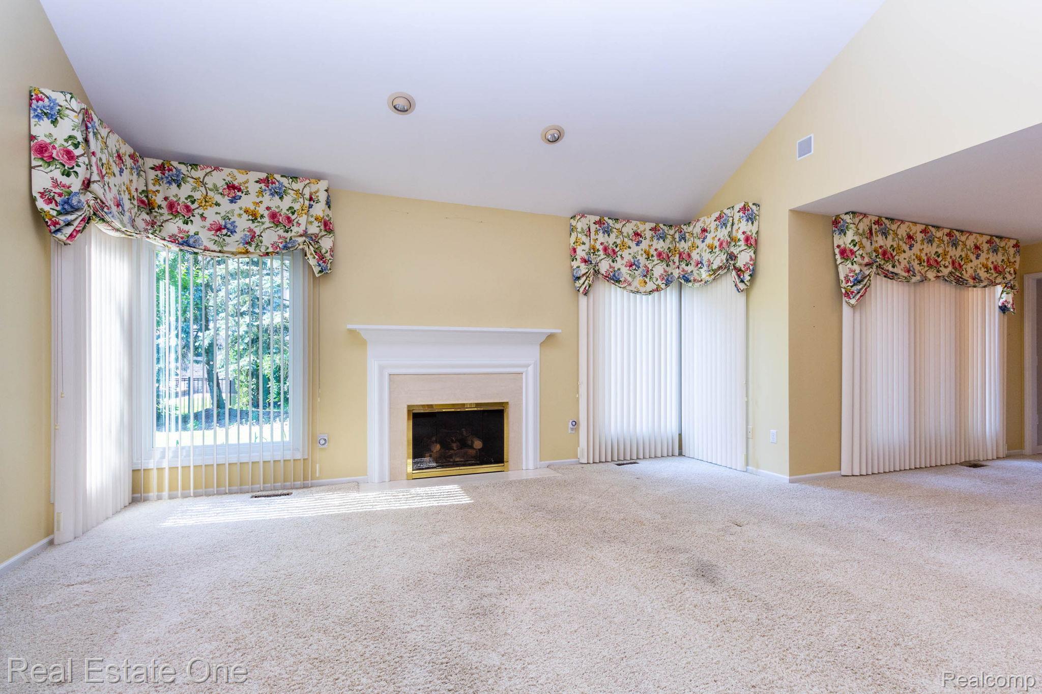 1459 Almond Drive