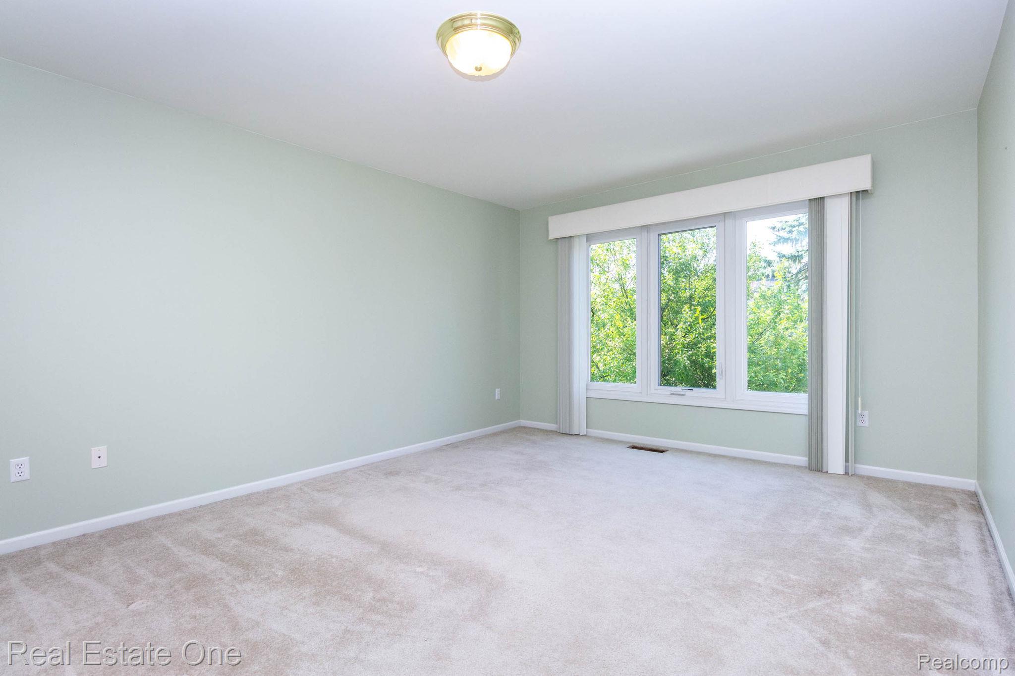 1459 Almond Drive