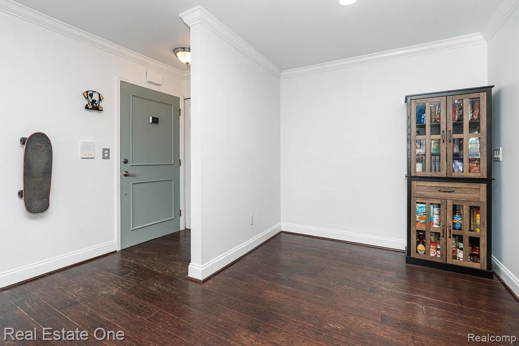 1121 Tienken Court