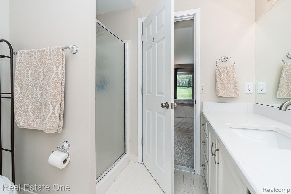 1043 Ridgeview Circle