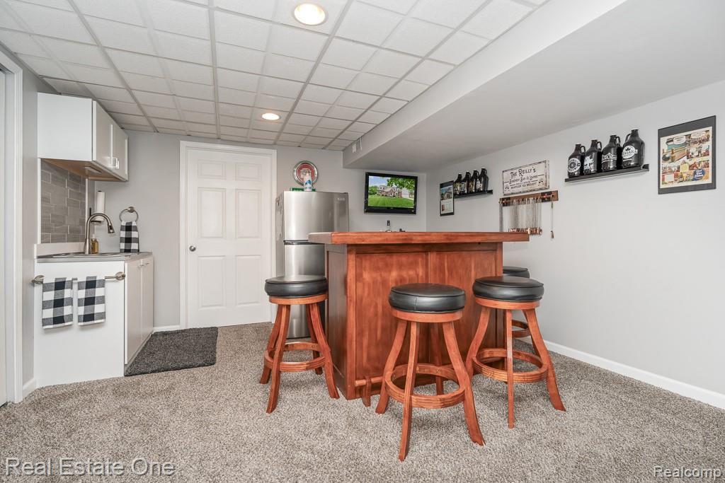 1043 Ridgeview Circle
