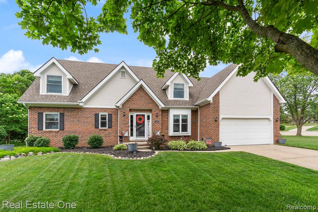 1043 Ridgeview Circle