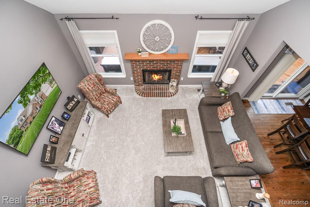 1043 Ridgeview Circle