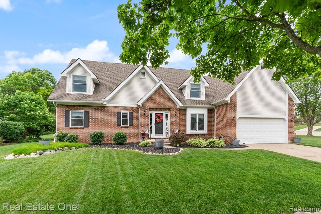 1043 Ridgeview Circle
