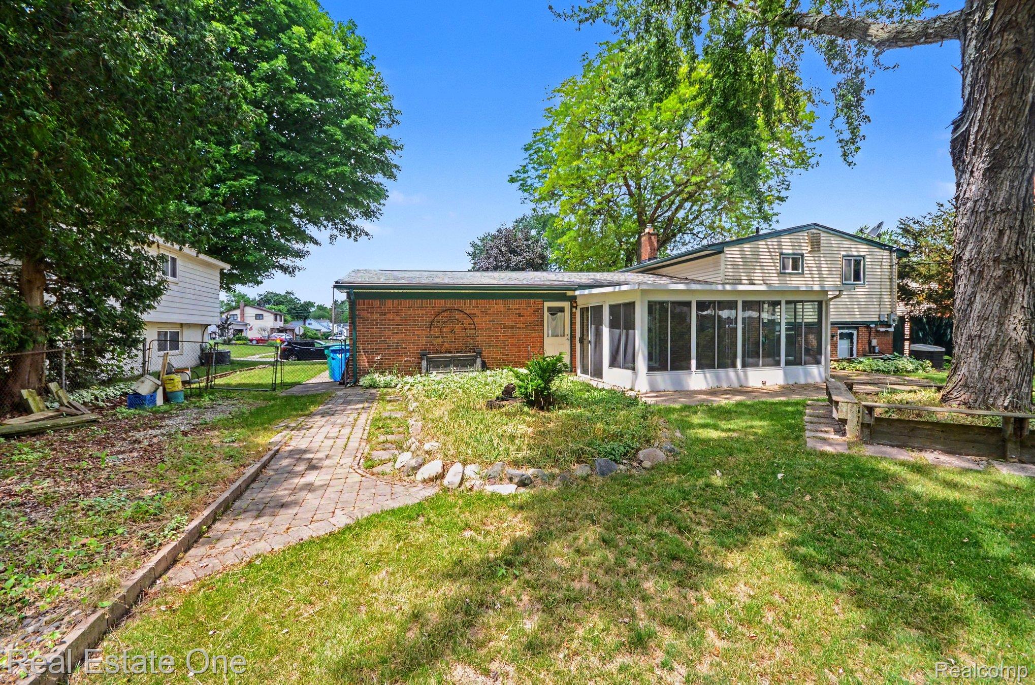 2523 Watonga Drive