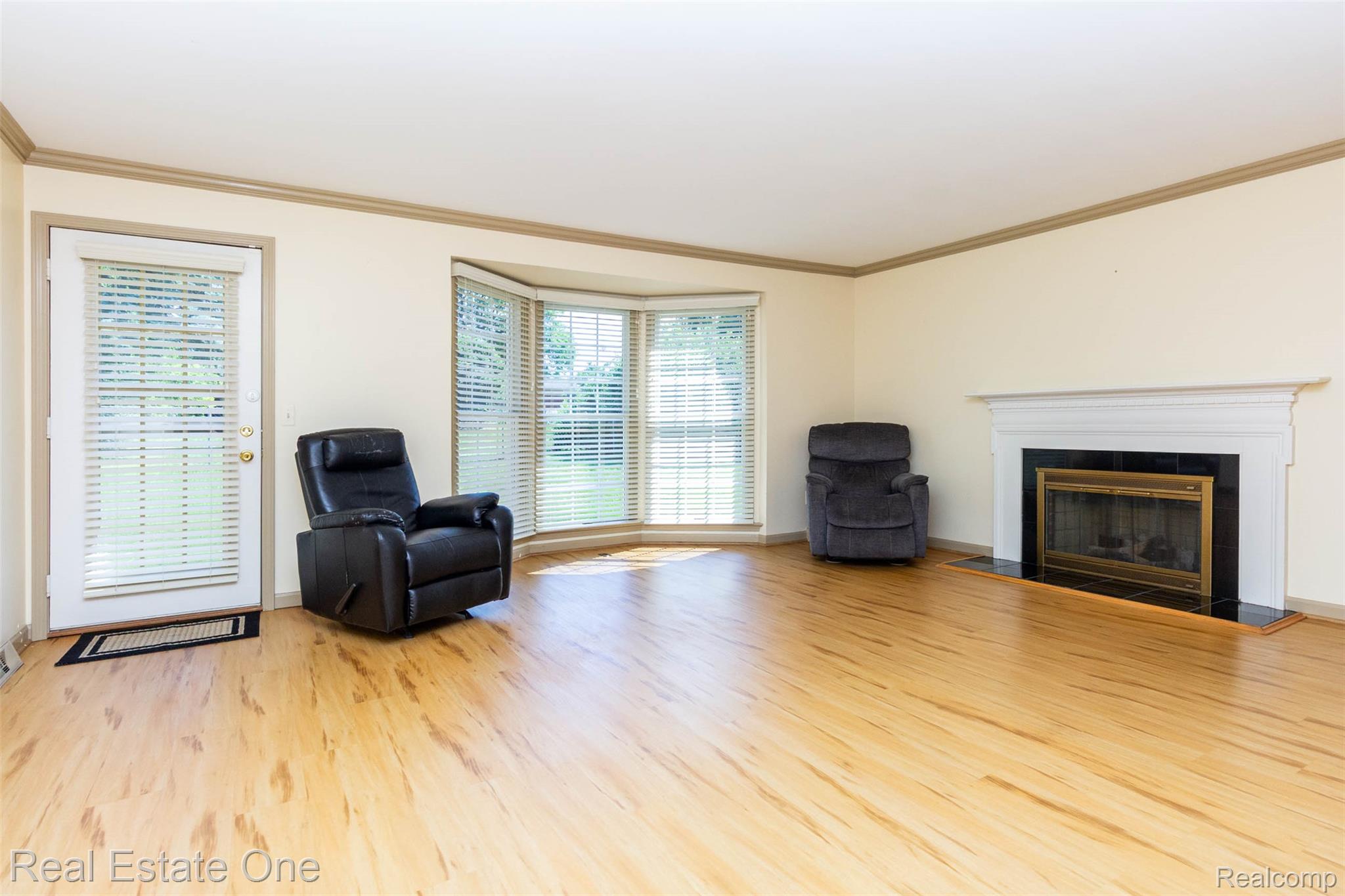 18801 Maple Circle N Unit: 13