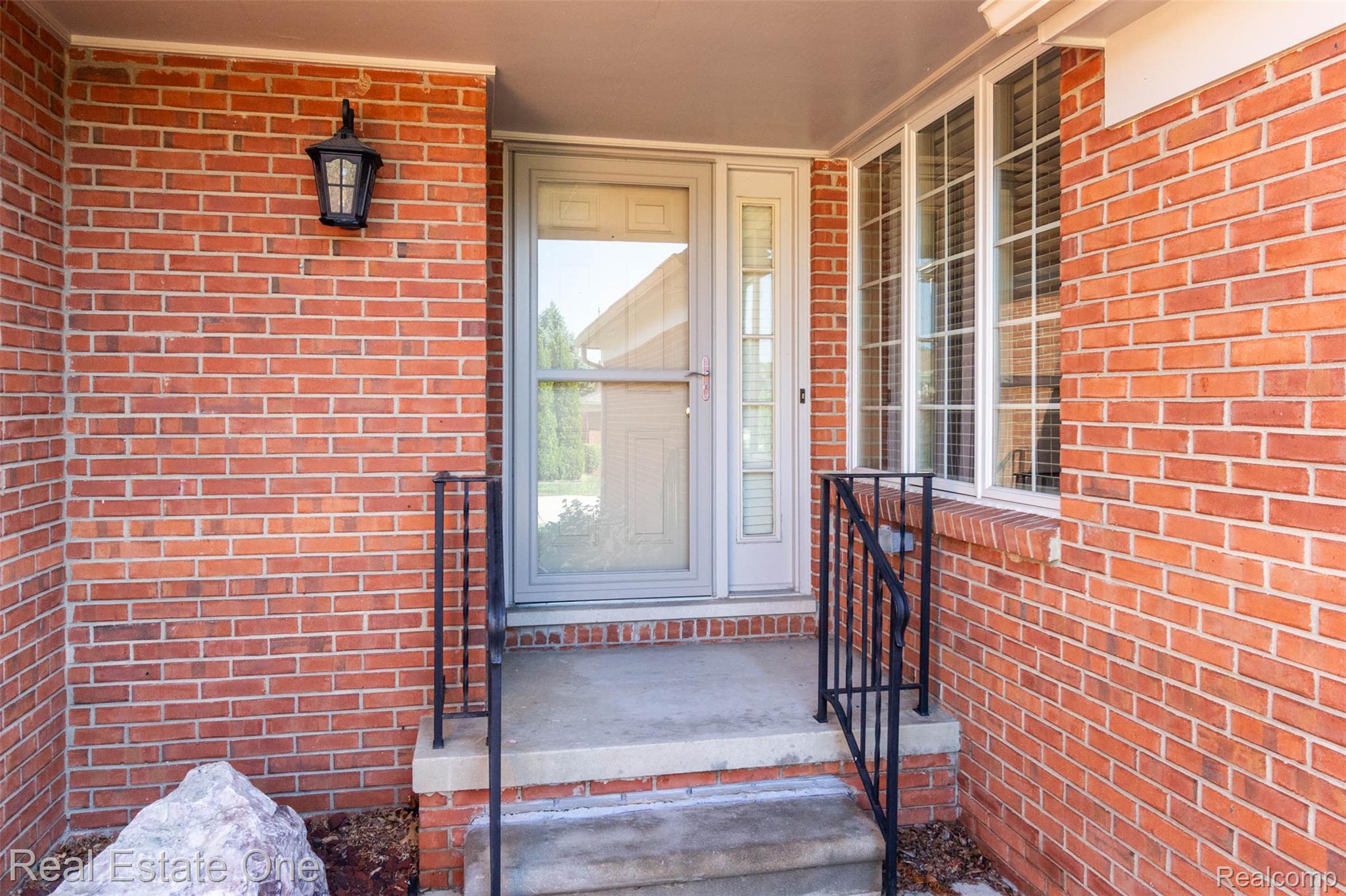 18801 Maple Circle N Unit: 13