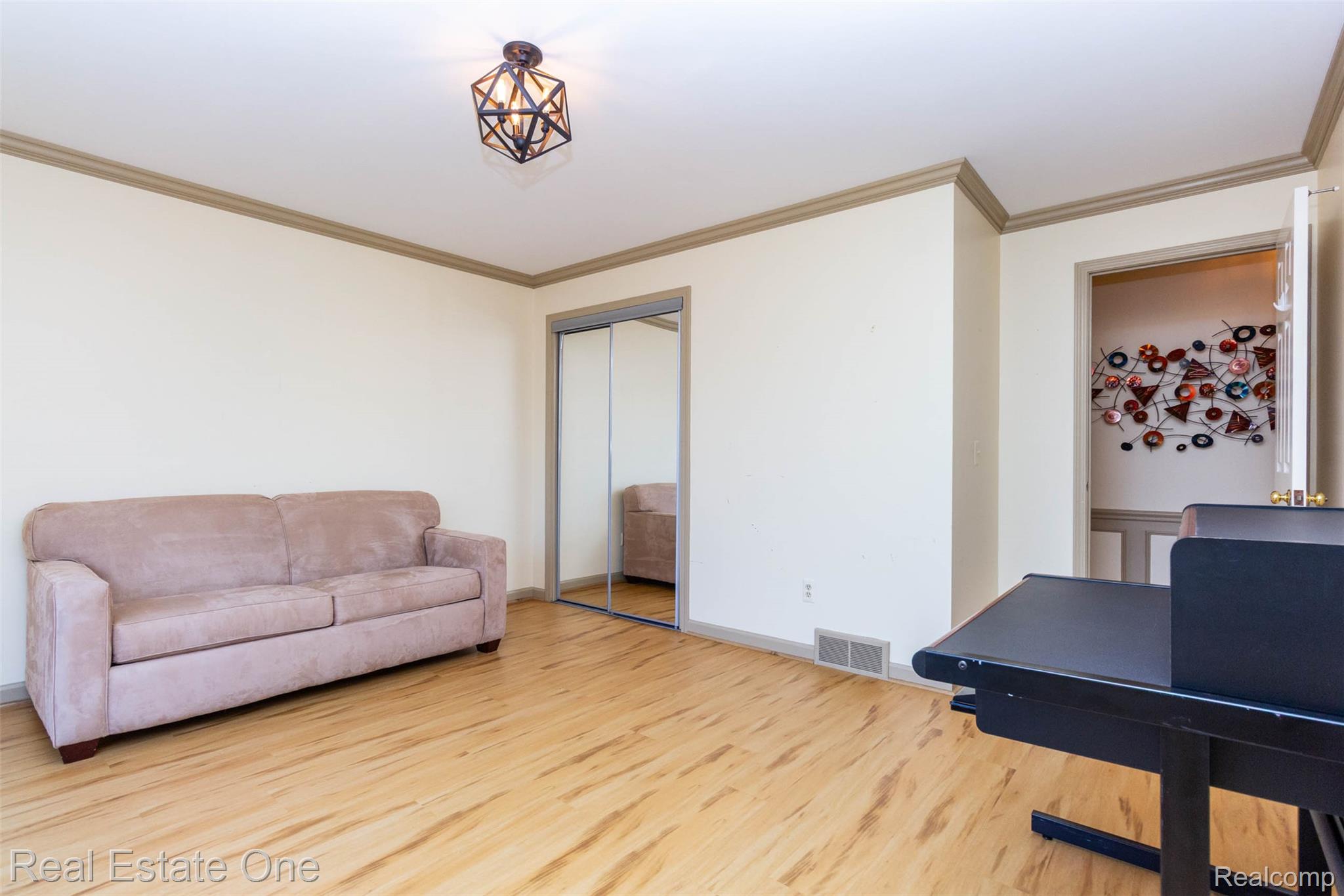 18801 Maple Circle N Unit: 13