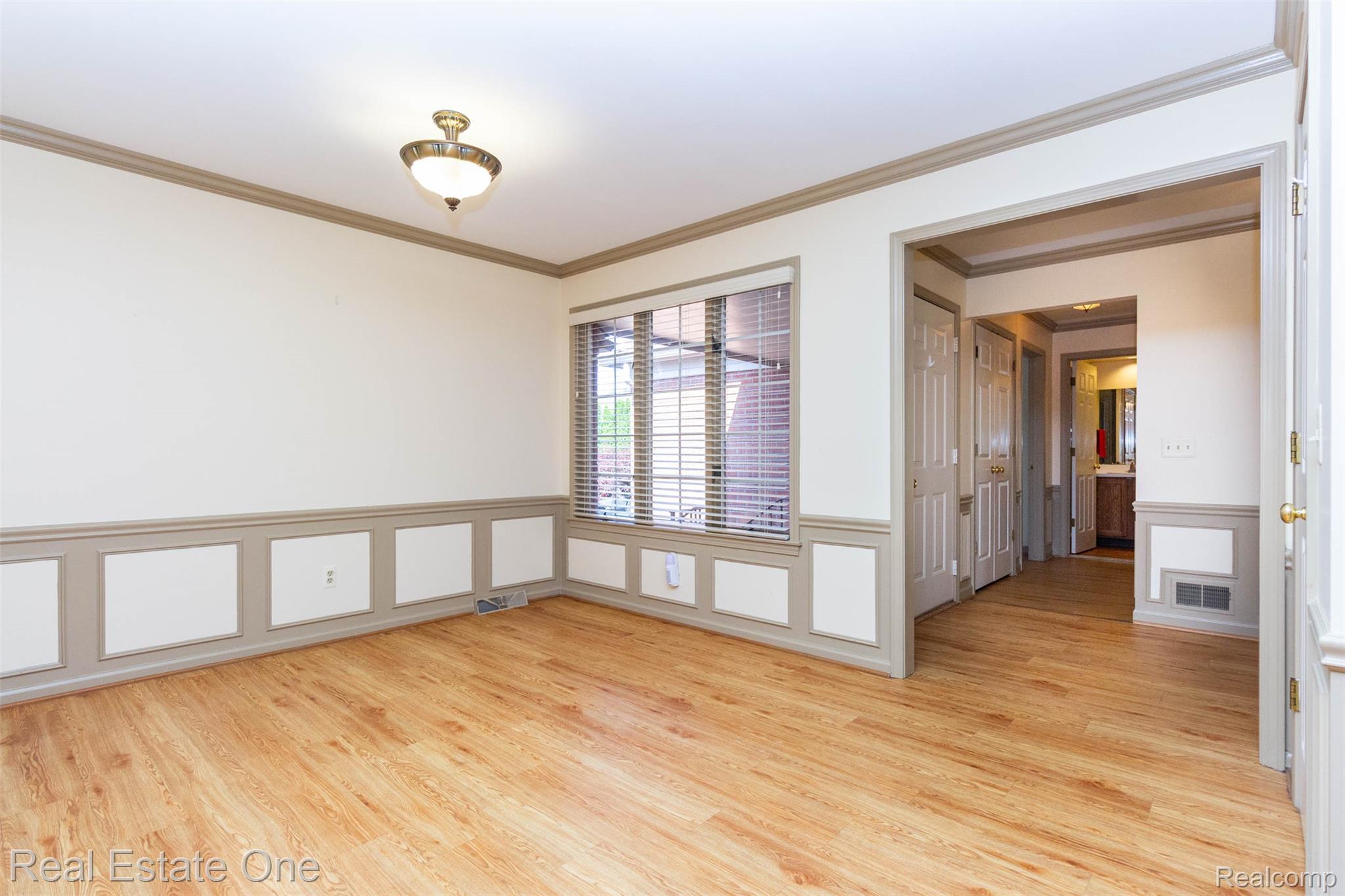 18801 Maple Circle N Unit: 13