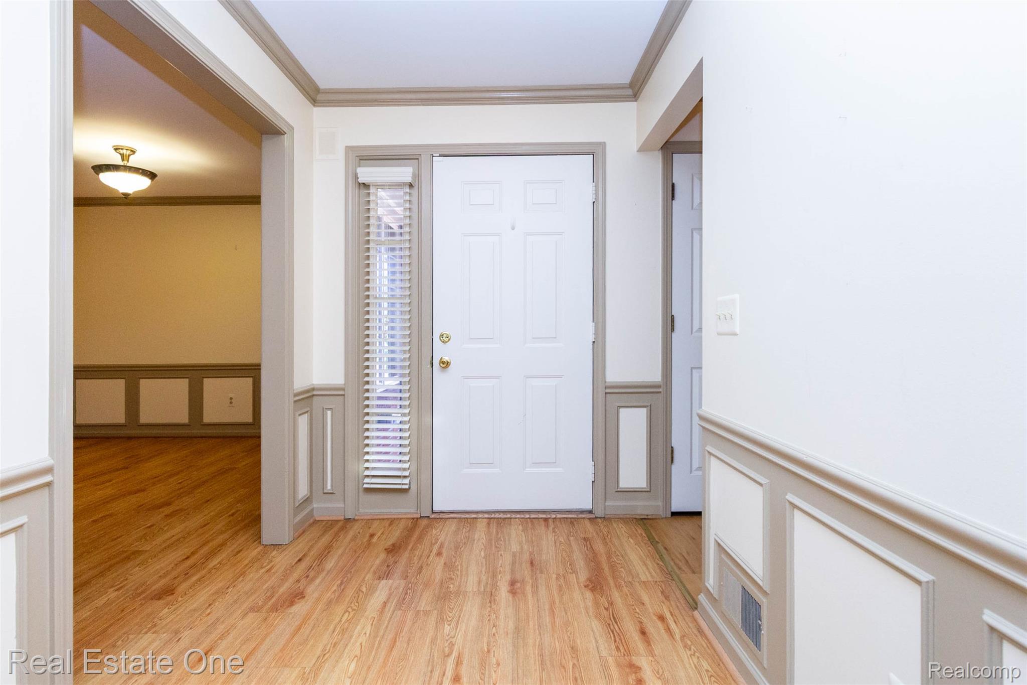 18801 Maple Circle N Unit: 13