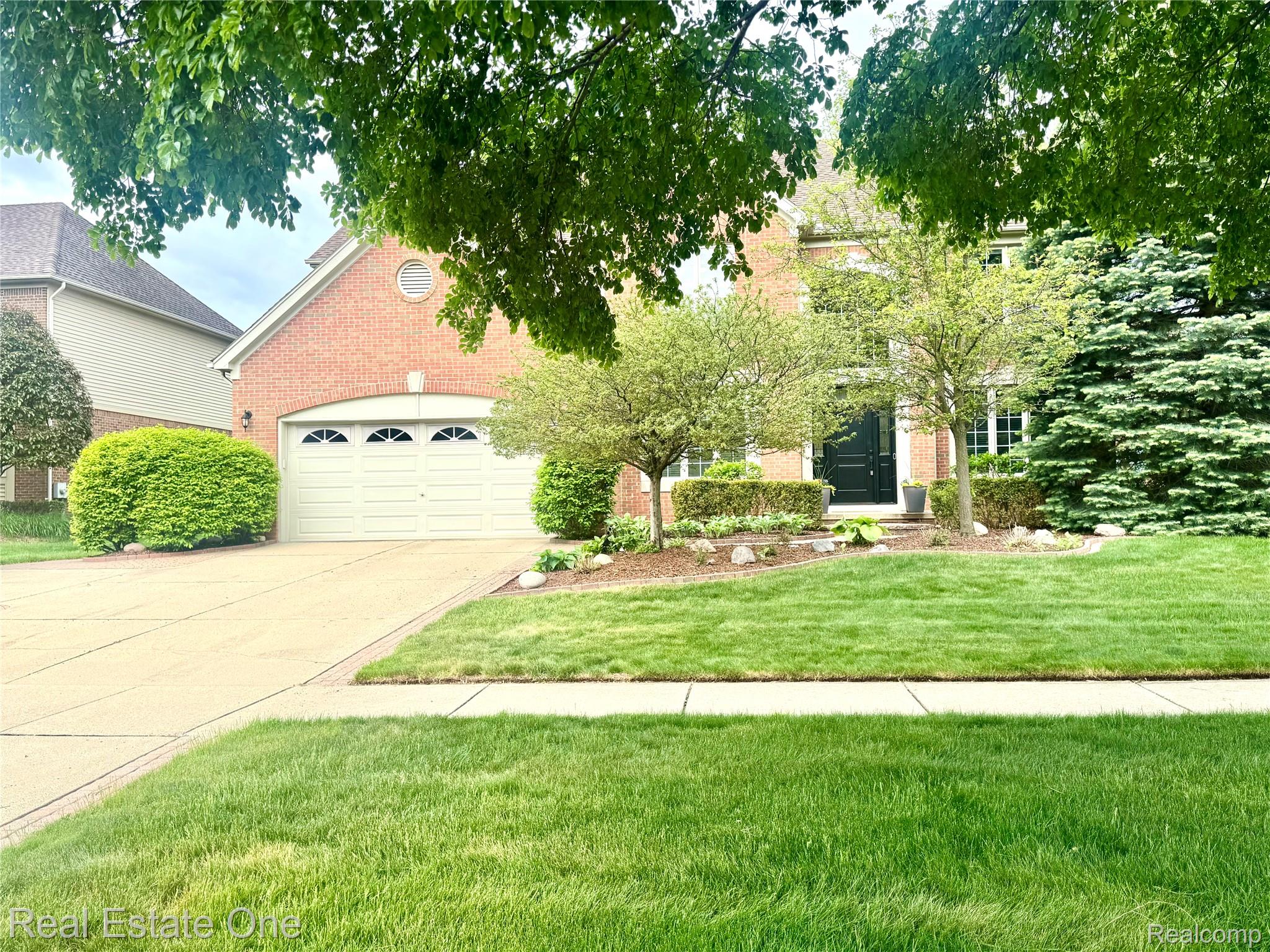 1215 Letica Drive