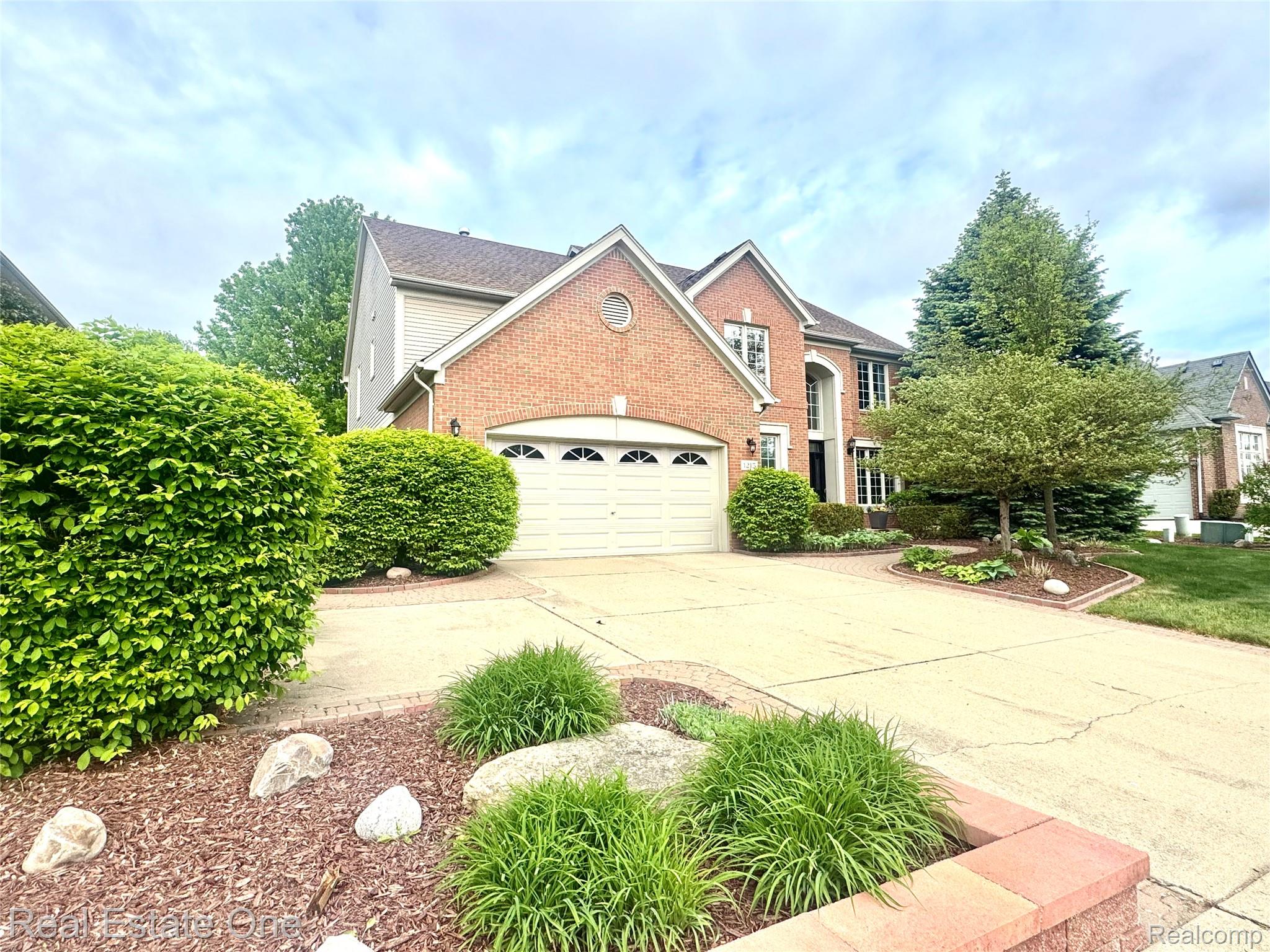 1215 Letica Drive