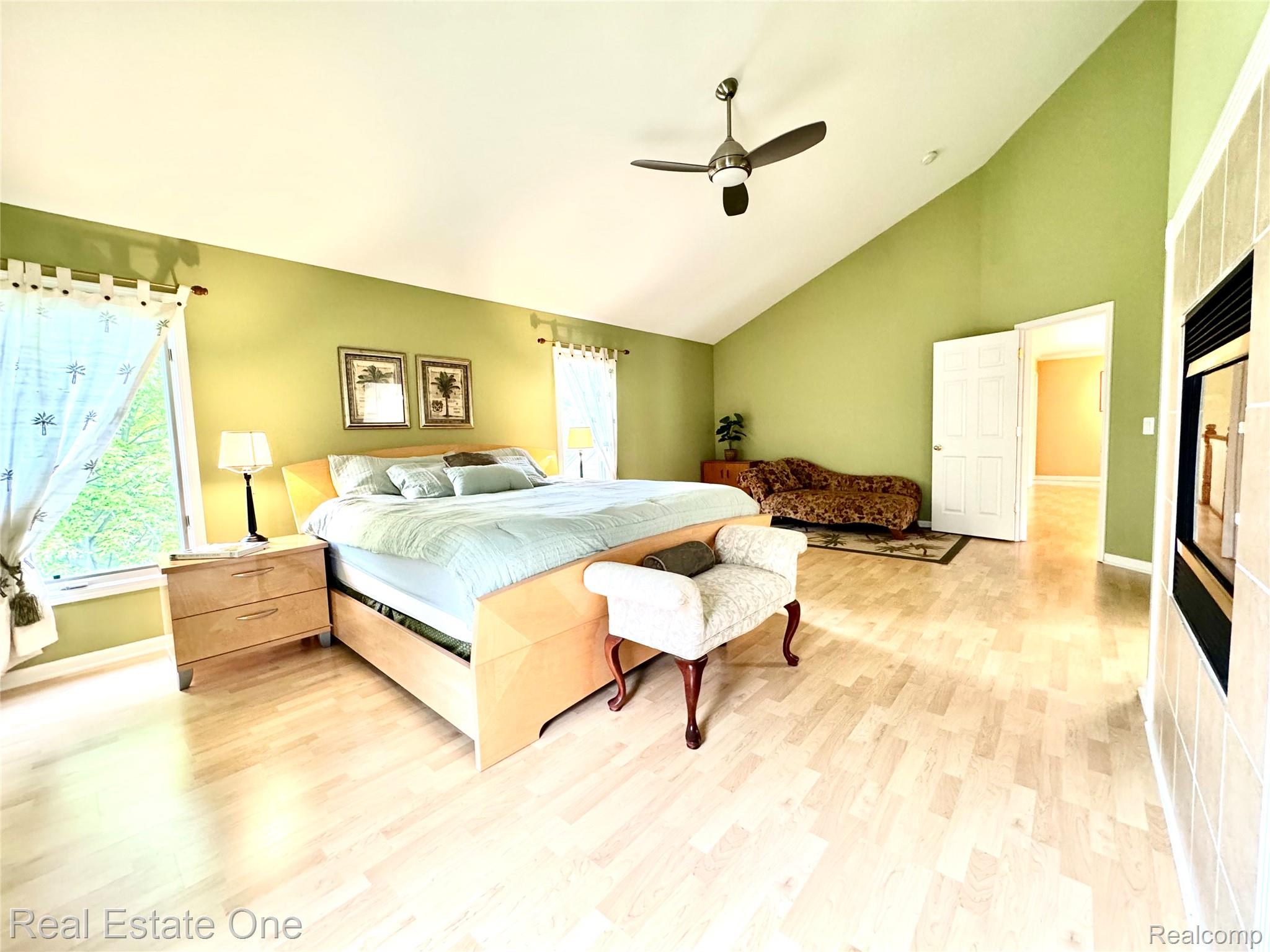 1215 Letica Drive
