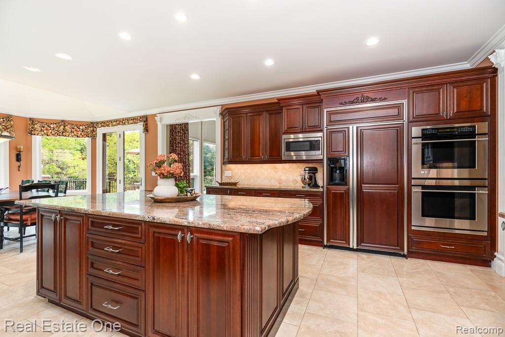 2737 Pebble Beach Drive