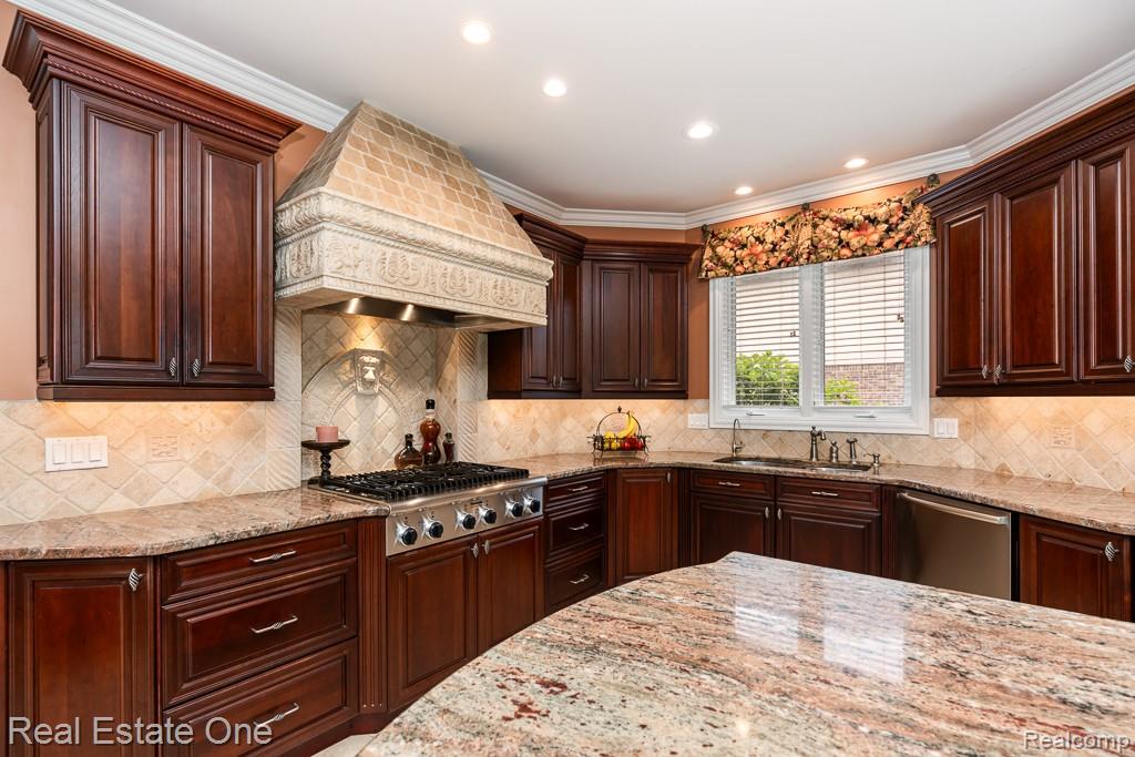 2737 Pebble Beach Drive