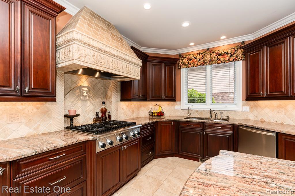 2737 Pebble Beach Drive