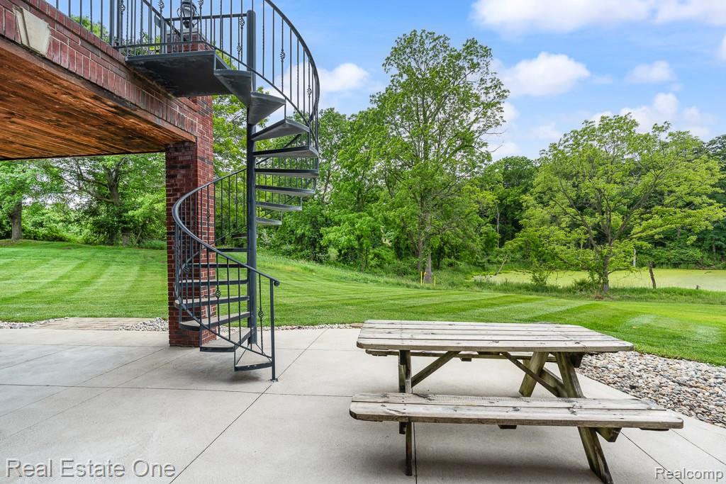 2737 Pebble Beach Drive