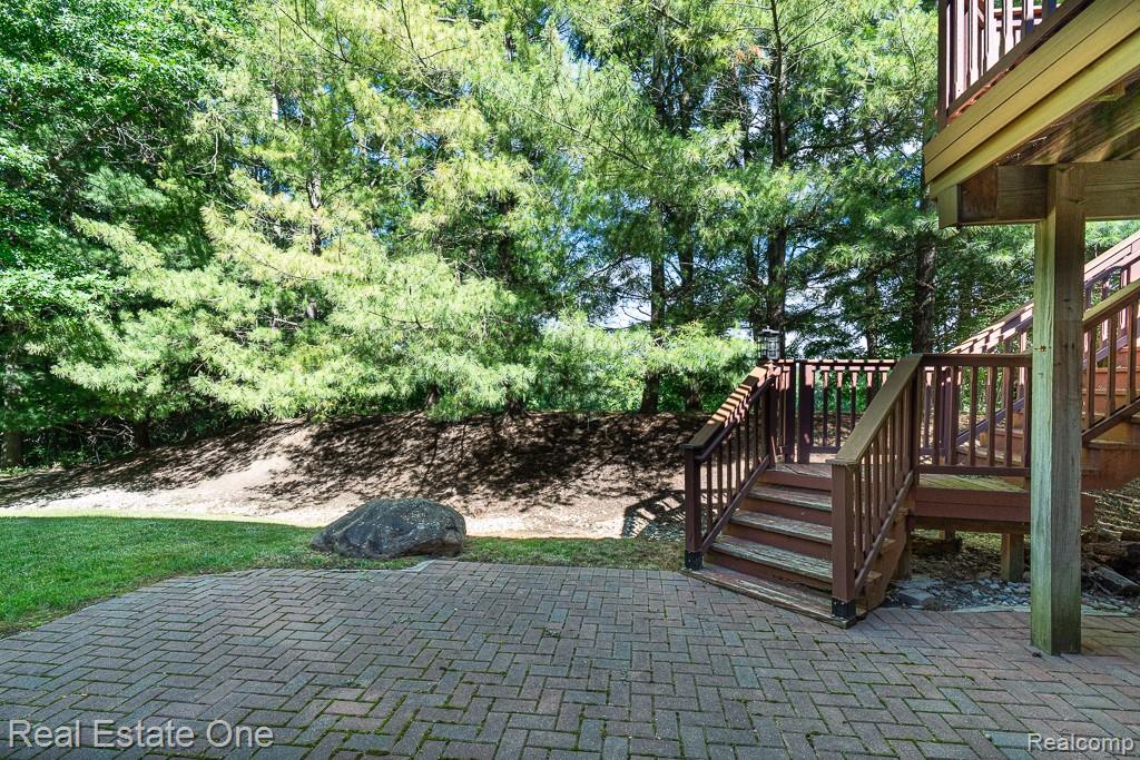 227 Bloomer Ridge Court