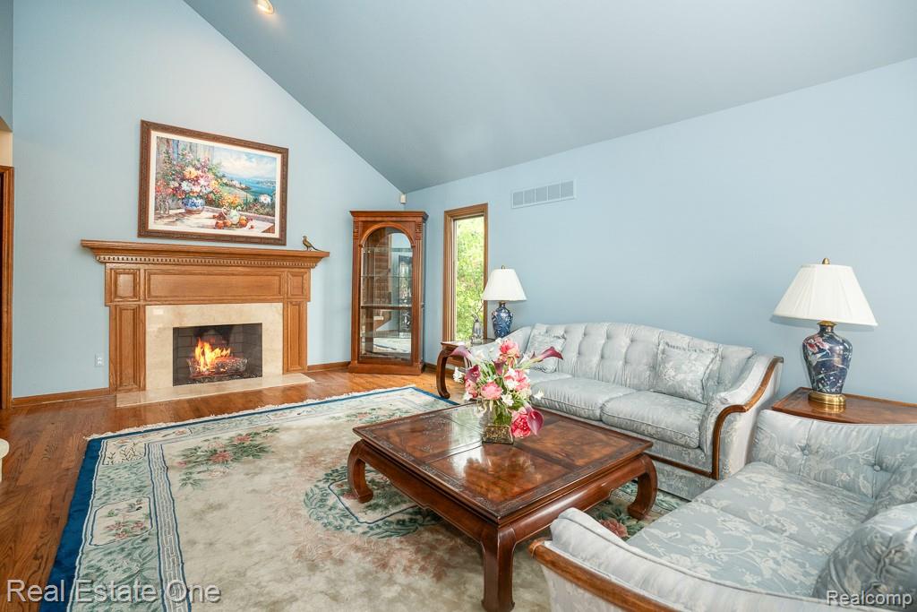 2898 Eagle Drive