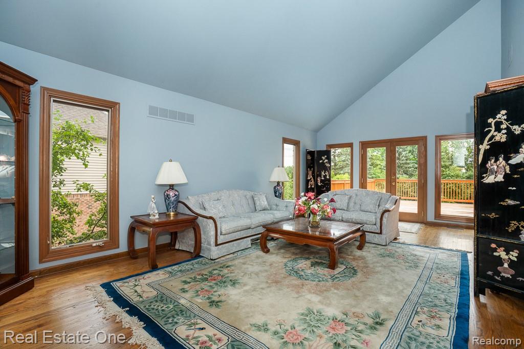 2898 Eagle Drive