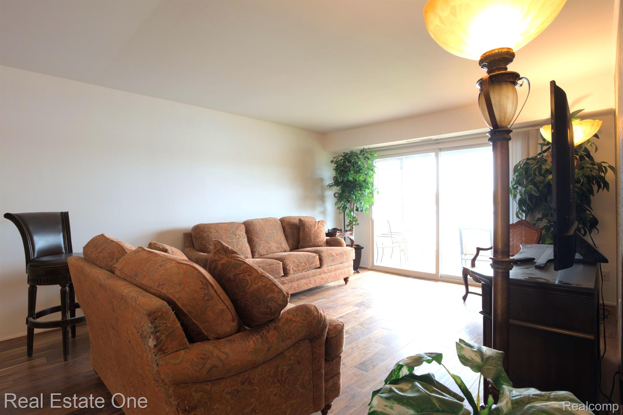 1944 KLINGENSMITH Road Unit: 41