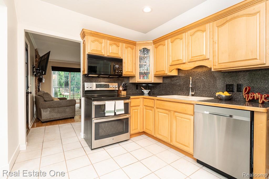 1222 Kings Cove Court Unit: 244
