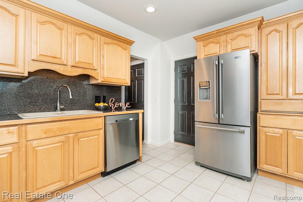 1222 Kings Cove Court Unit: 244