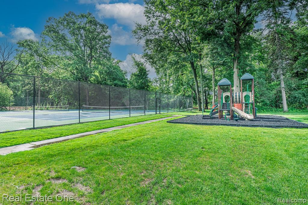 1222 Kings Cove Court Unit: 244