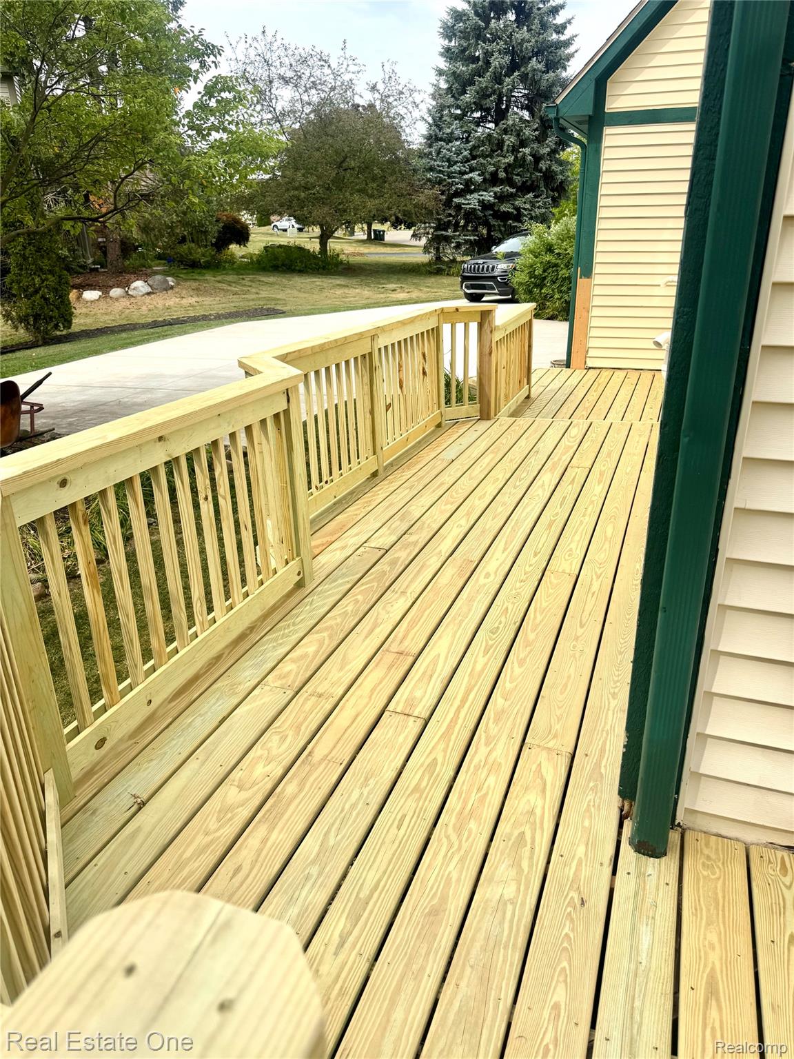 2140 W View Court