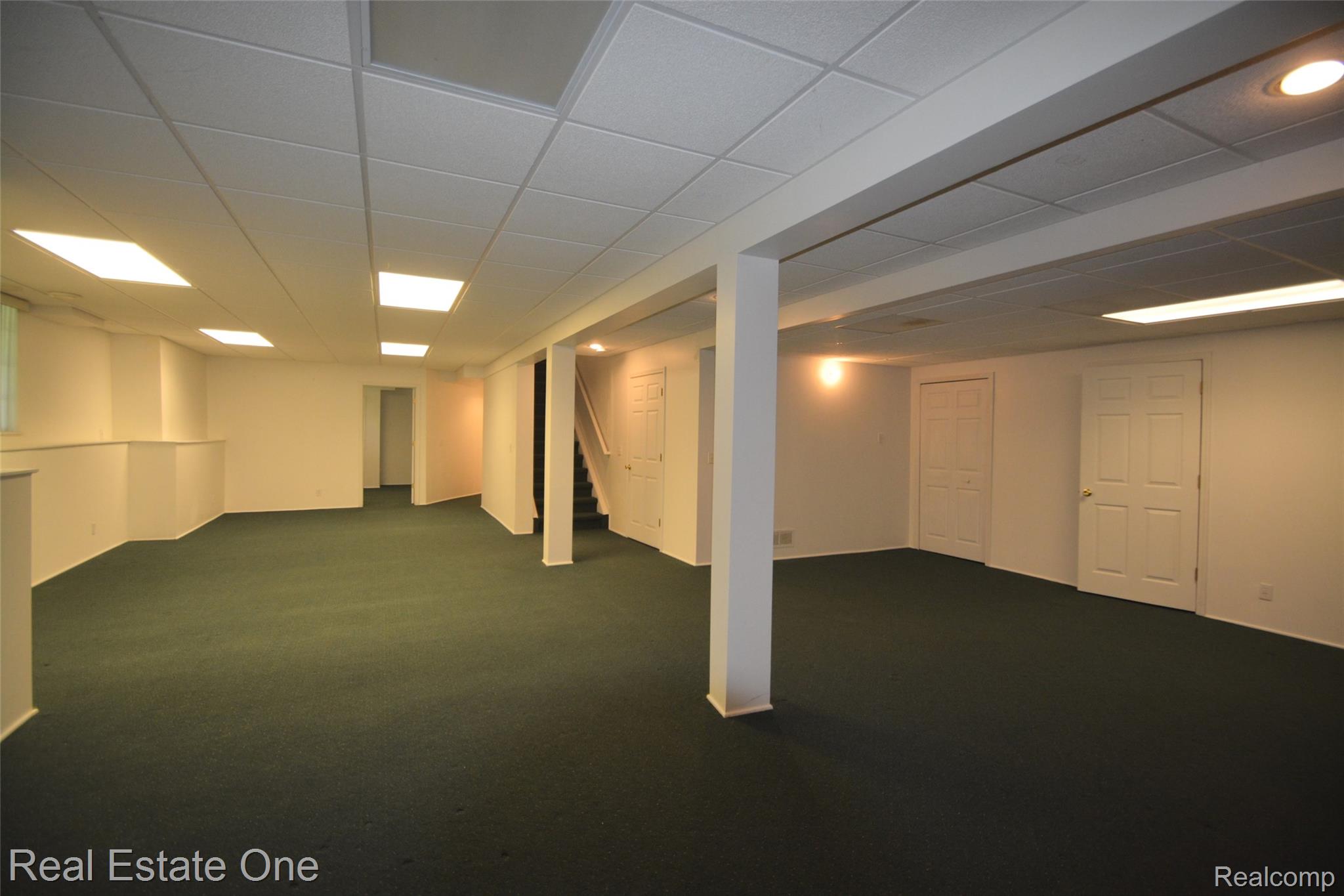 2140 W View Court
