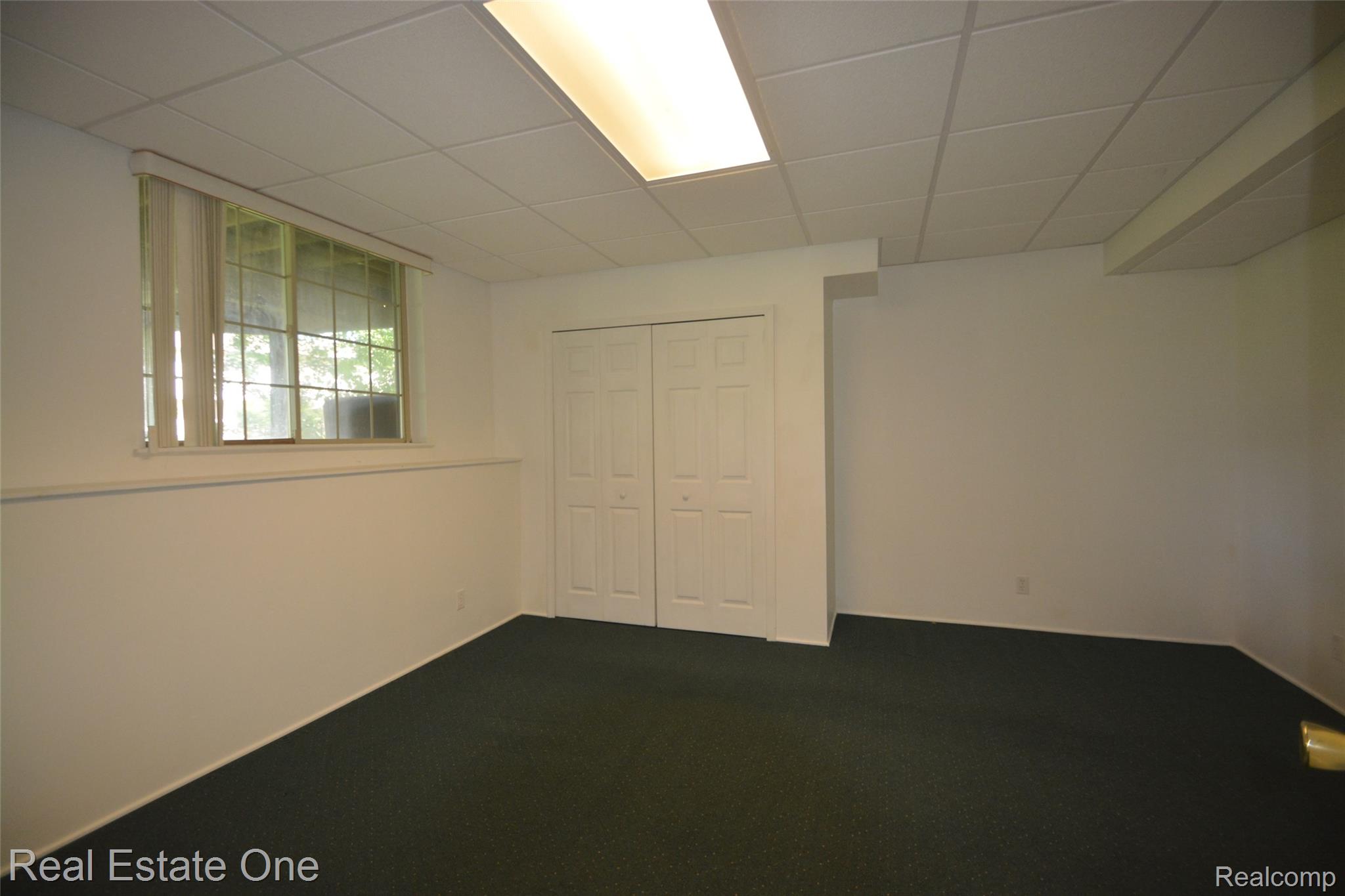 2140 W View Court
