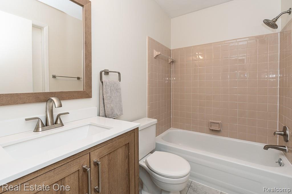 1377 Barneswood Lane