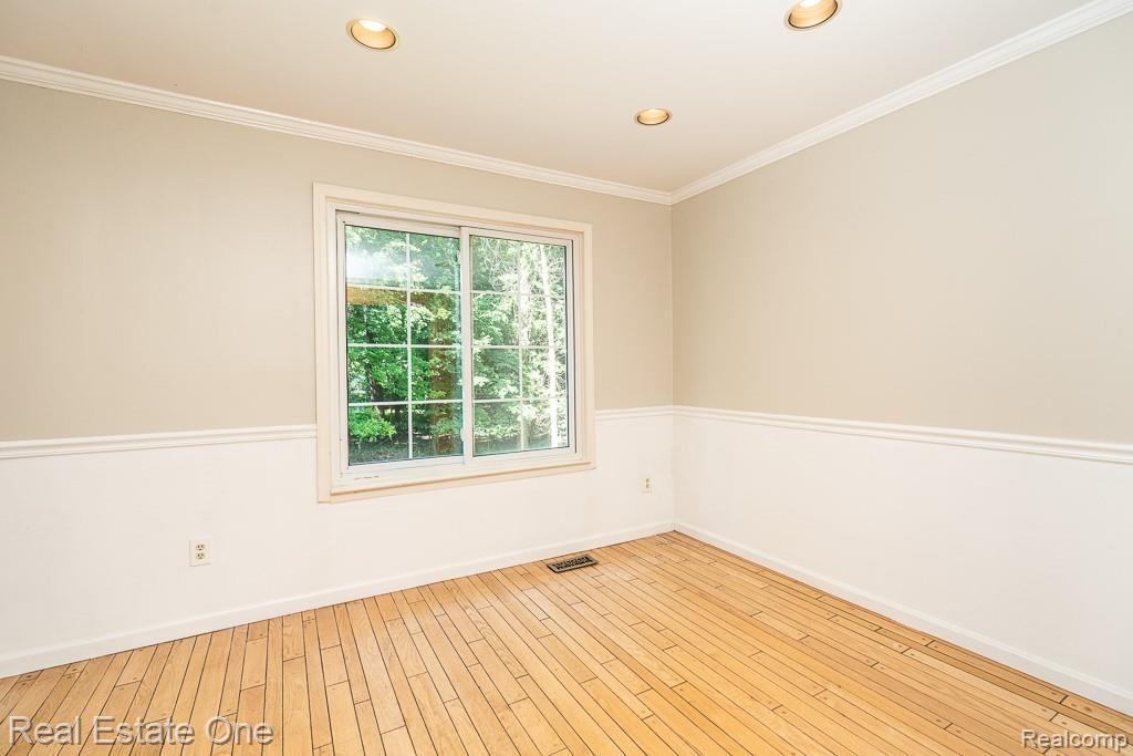 1377 Barneswood Lane