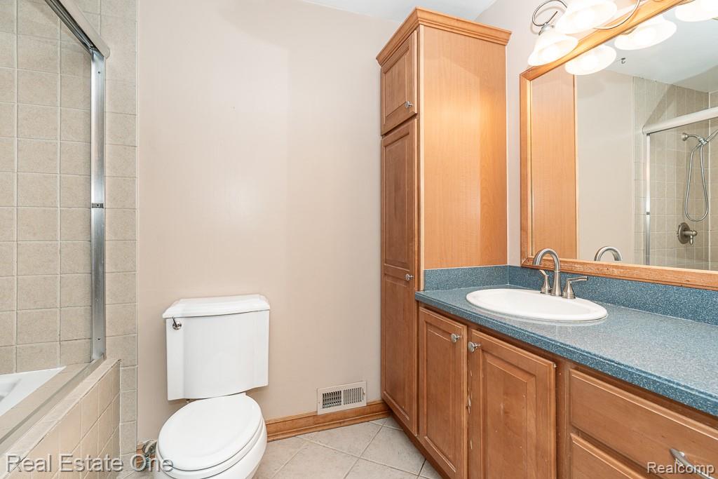 1377 Barneswood Lane