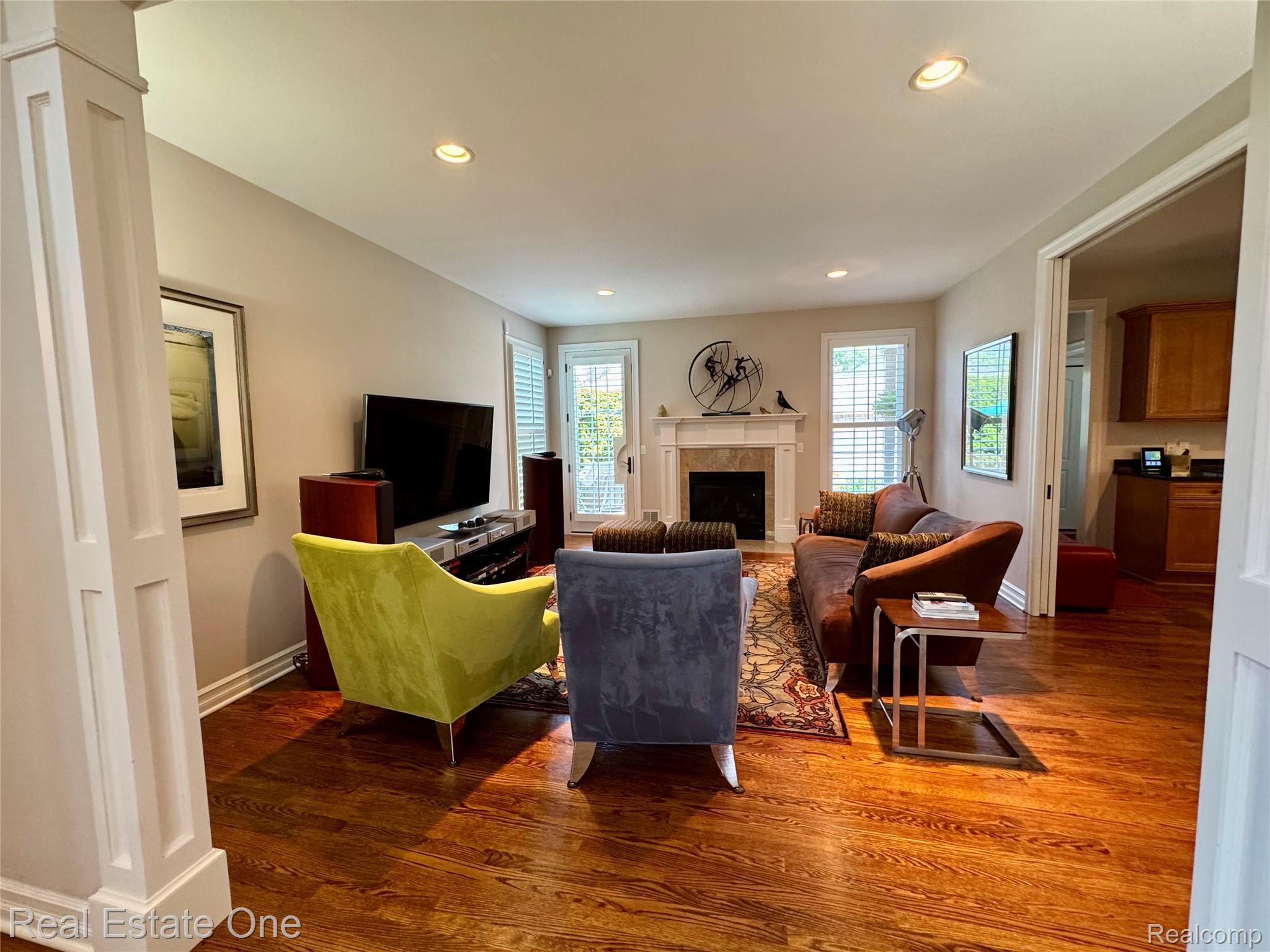 306 Woodward Avenue