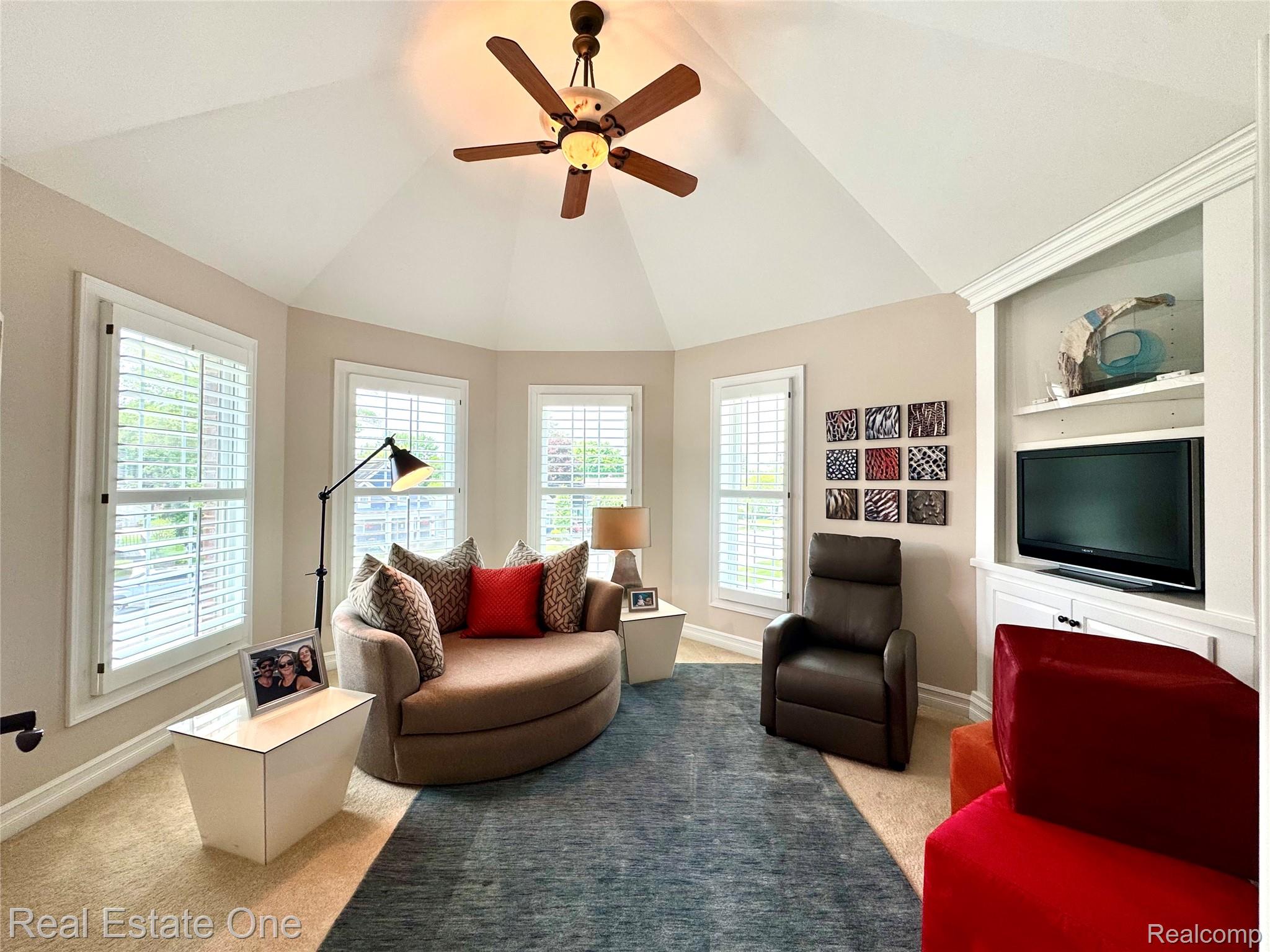 306 Woodward Avenue