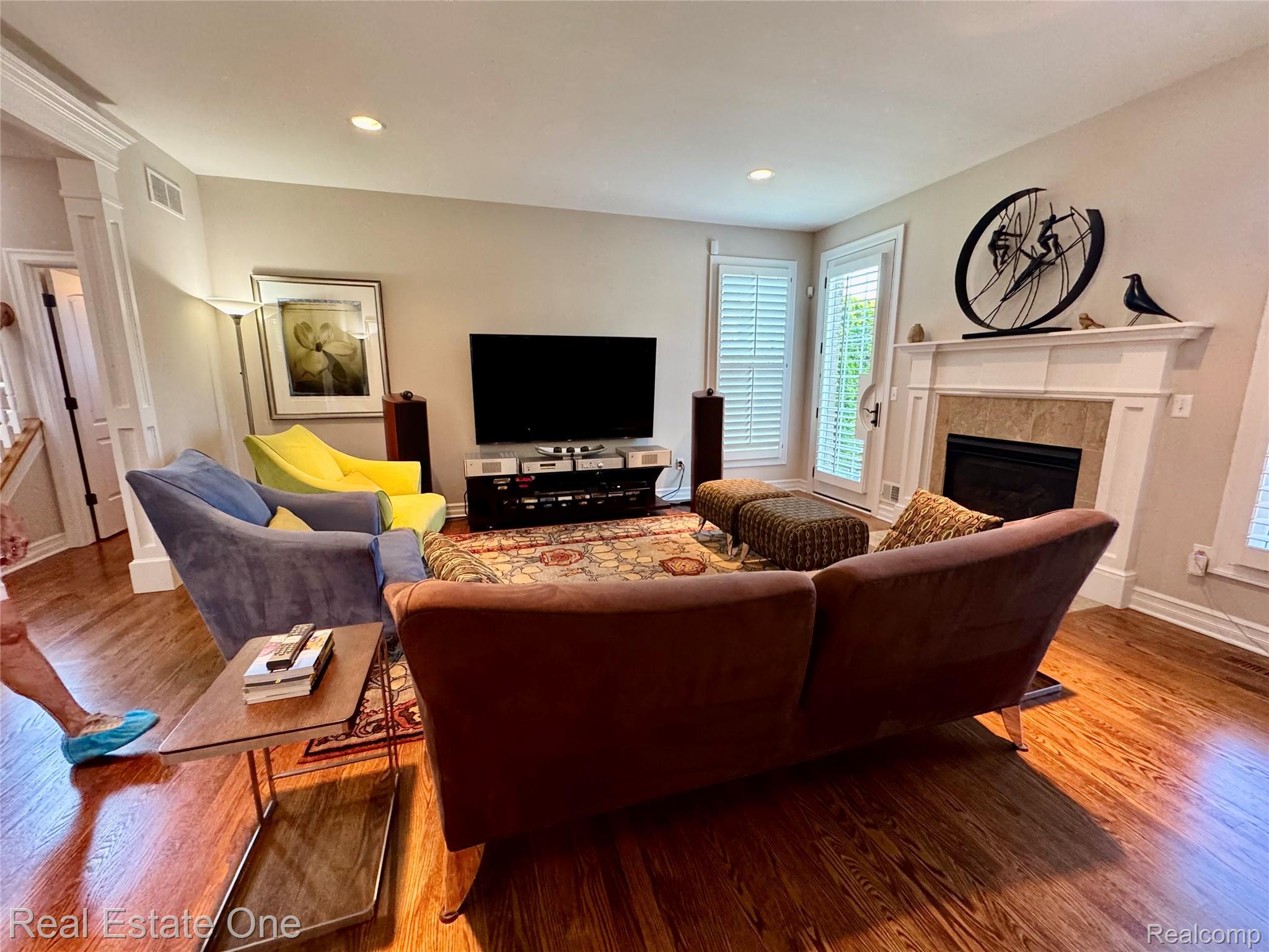 306 Woodward Avenue