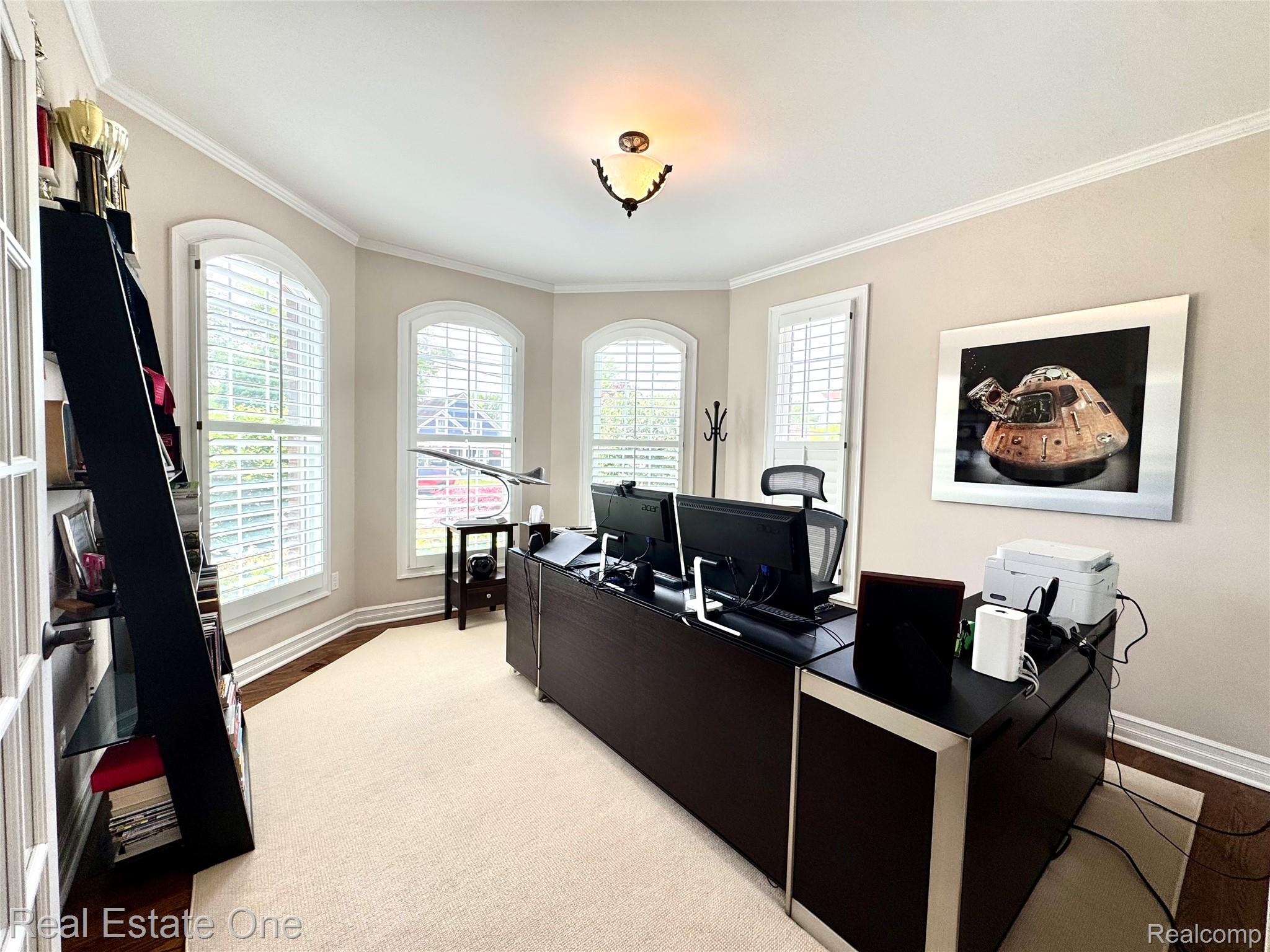 306 Woodward Avenue