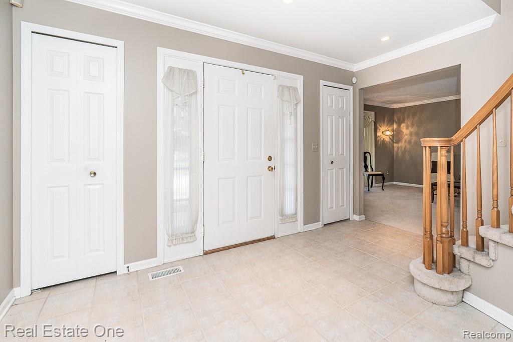 6489 Shoreline Drive