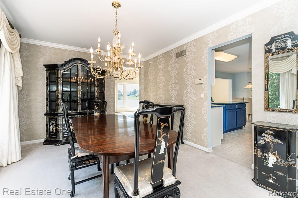 6489 Shoreline Drive
