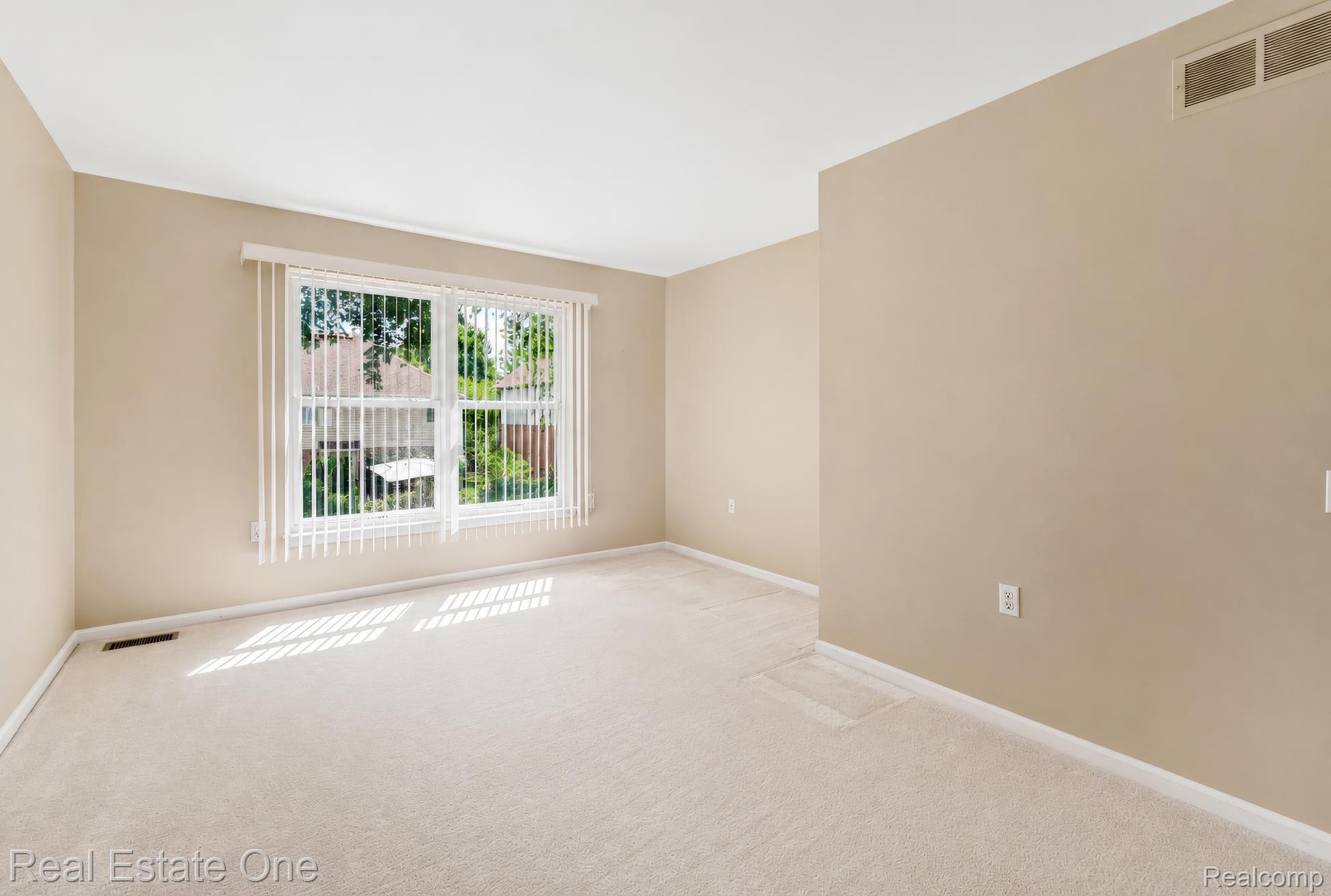 3622 Camden Court
