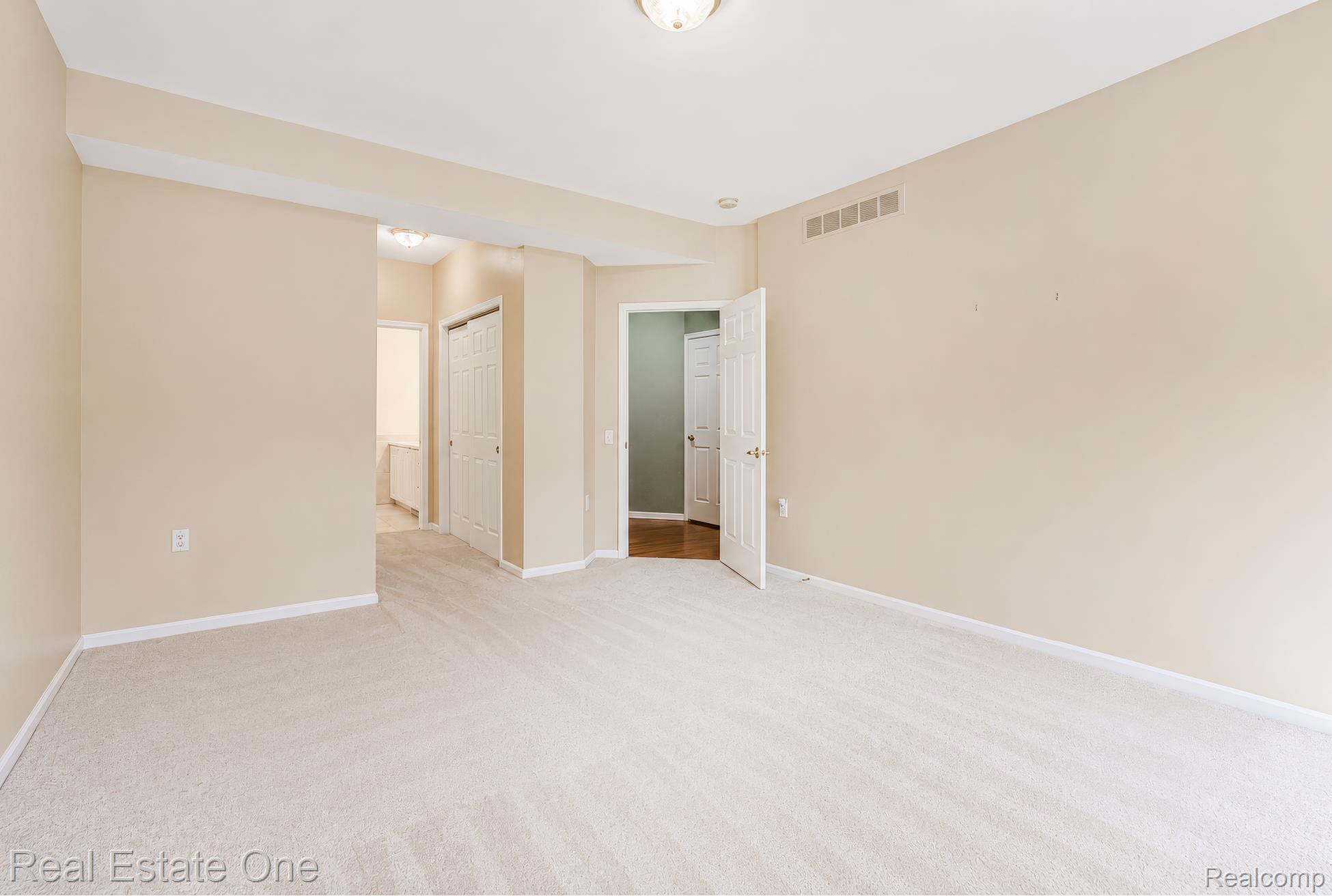 3622 Camden Court