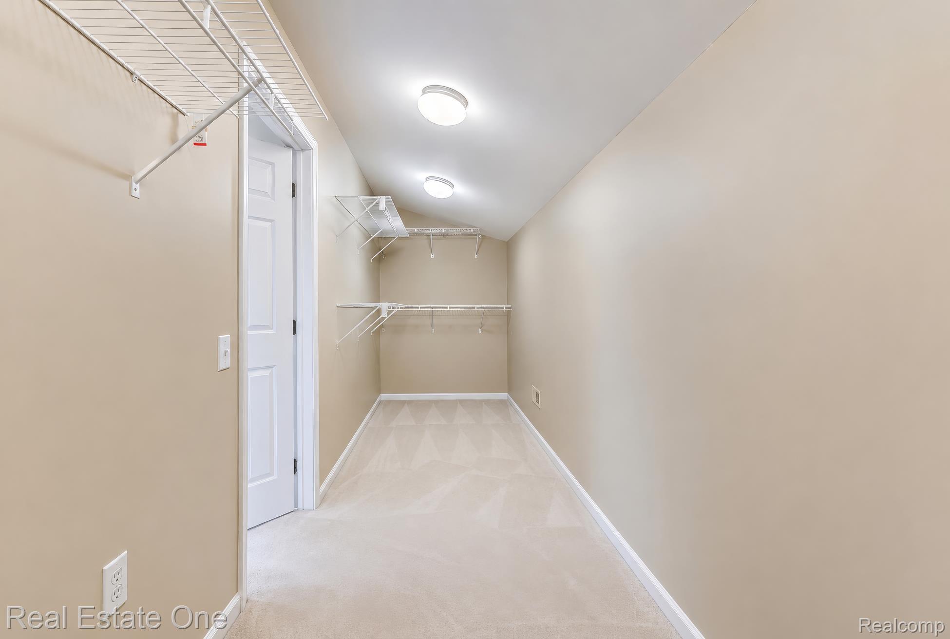 3622 Camden Court