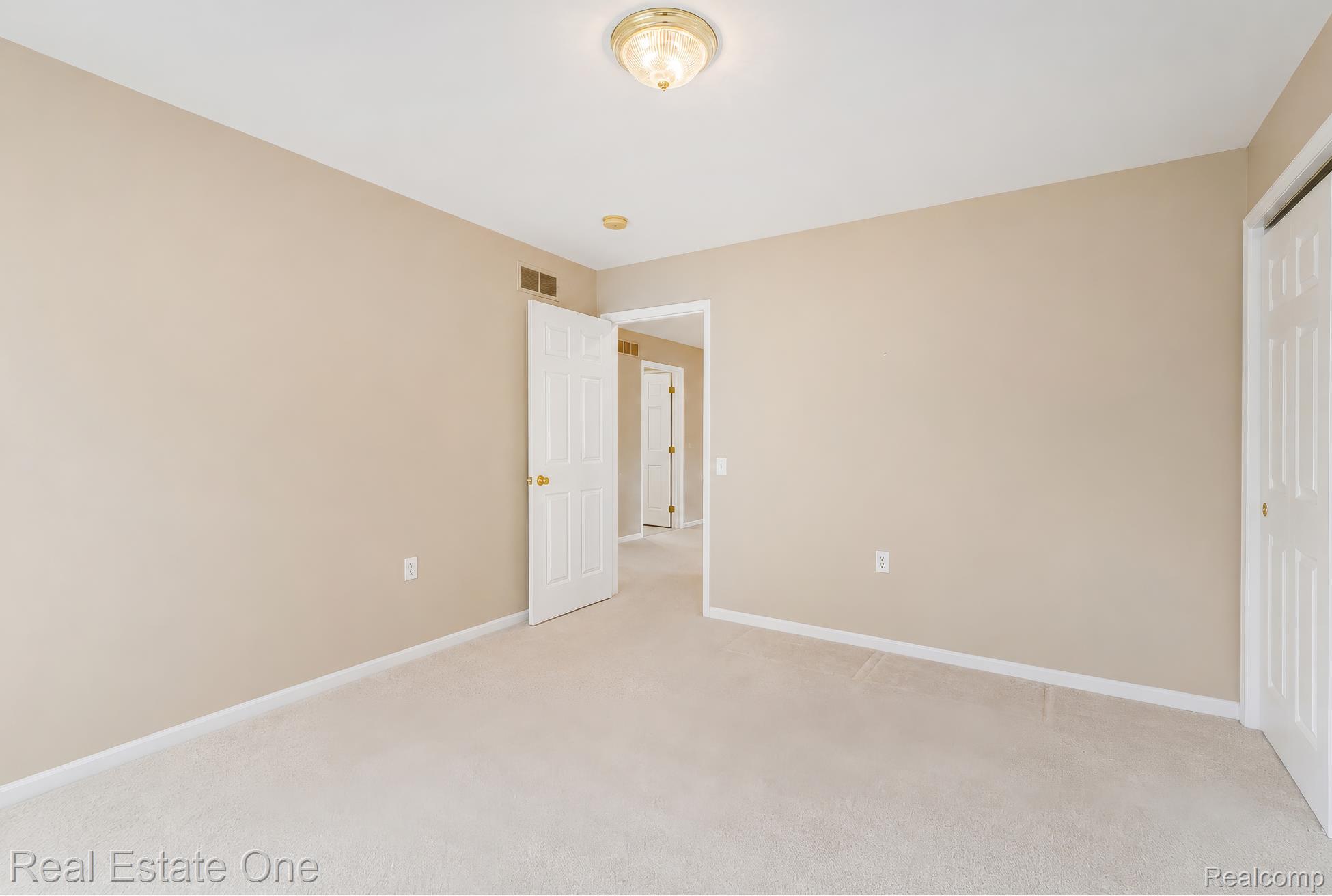 3622 Camden Court