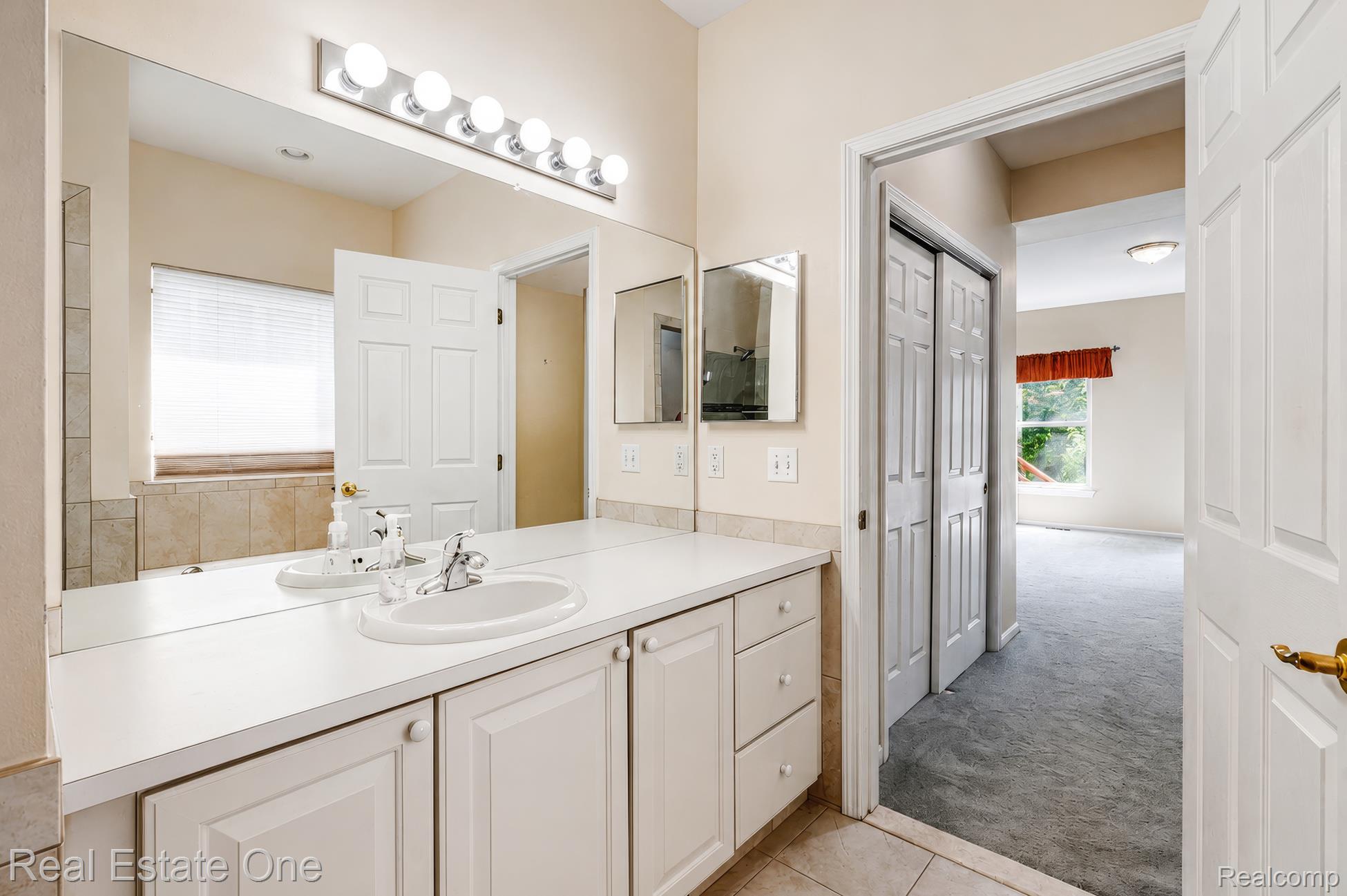 3622 Camden Court