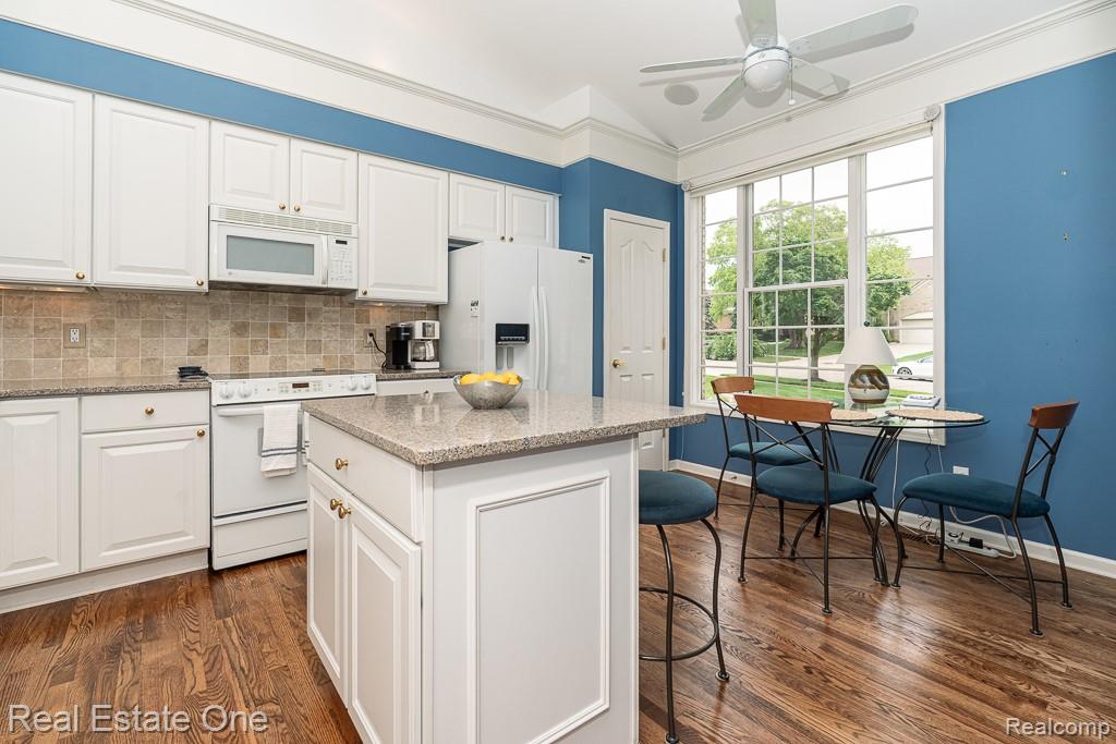 1904 Dunham Drive Unit: 12