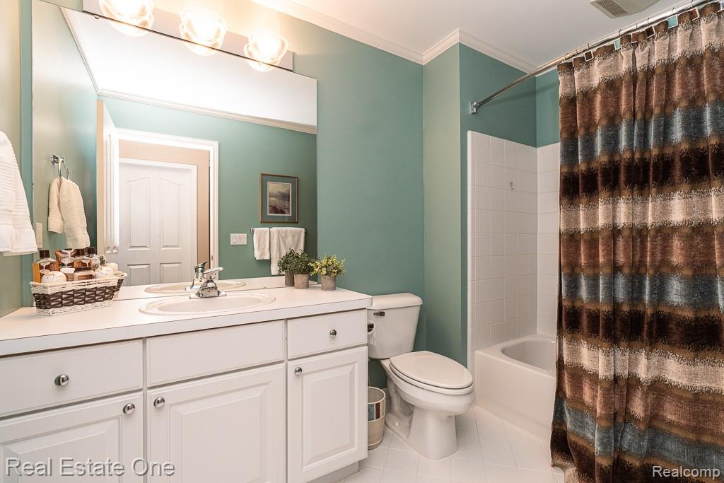 1904 Dunham Drive Unit: 12