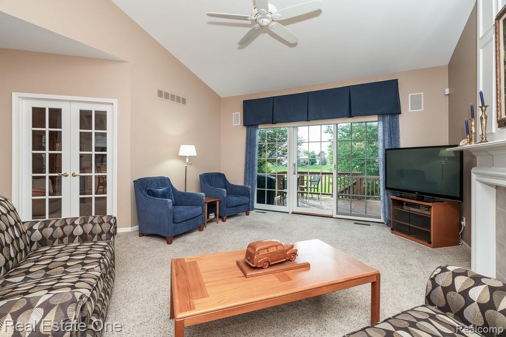 1904 Dunham Drive Unit: 12