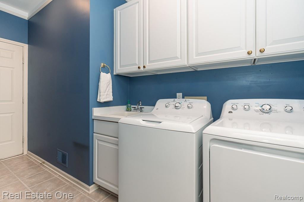 1904 Dunham Drive Unit: 12